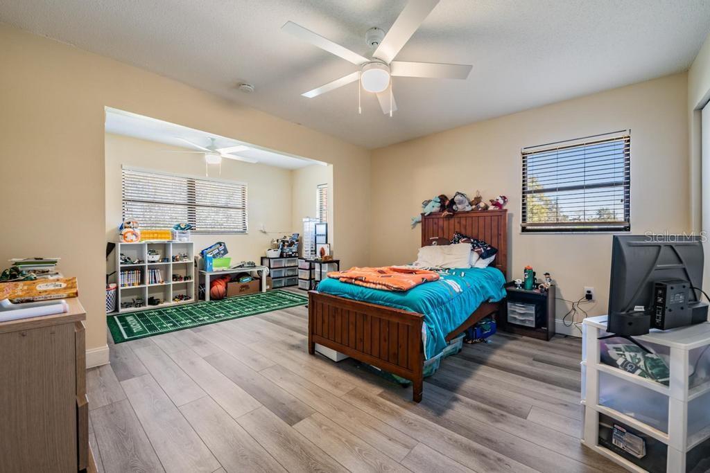 3835 Florida Ranch Boulevard Zephyrhills, FL 33541 - Photo 14 of 47