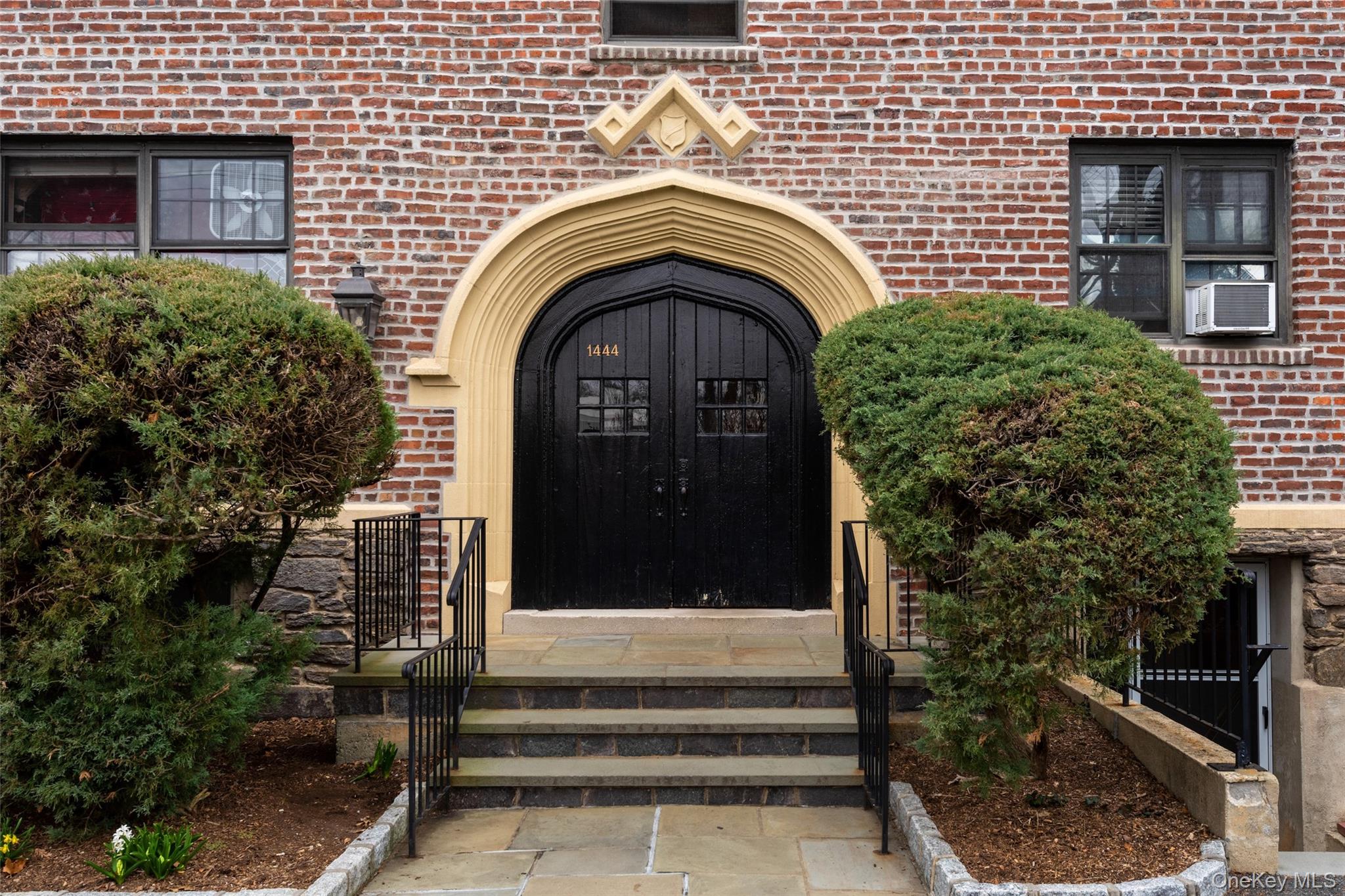 1444 Boston Post Road, Unit 2G Larchmont, NY 10538 - Photo 3 of 15 a view of entryway with garden