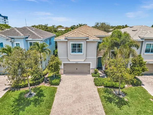 $807,000 | 4353 Large Leaf Lane, Hollywood, FL 33021