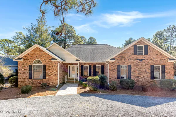 $445,000 | 151 Longleaf Drive, West End, NC 27376
