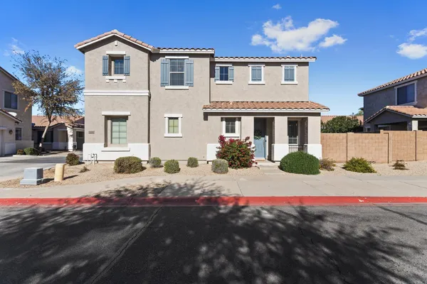$2,300 | 3846 East Palmer Street, Gilbert, AZ 85298