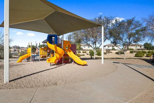 $2,300 | 3846 East Palmer Street, Gilbert, AZ 85298