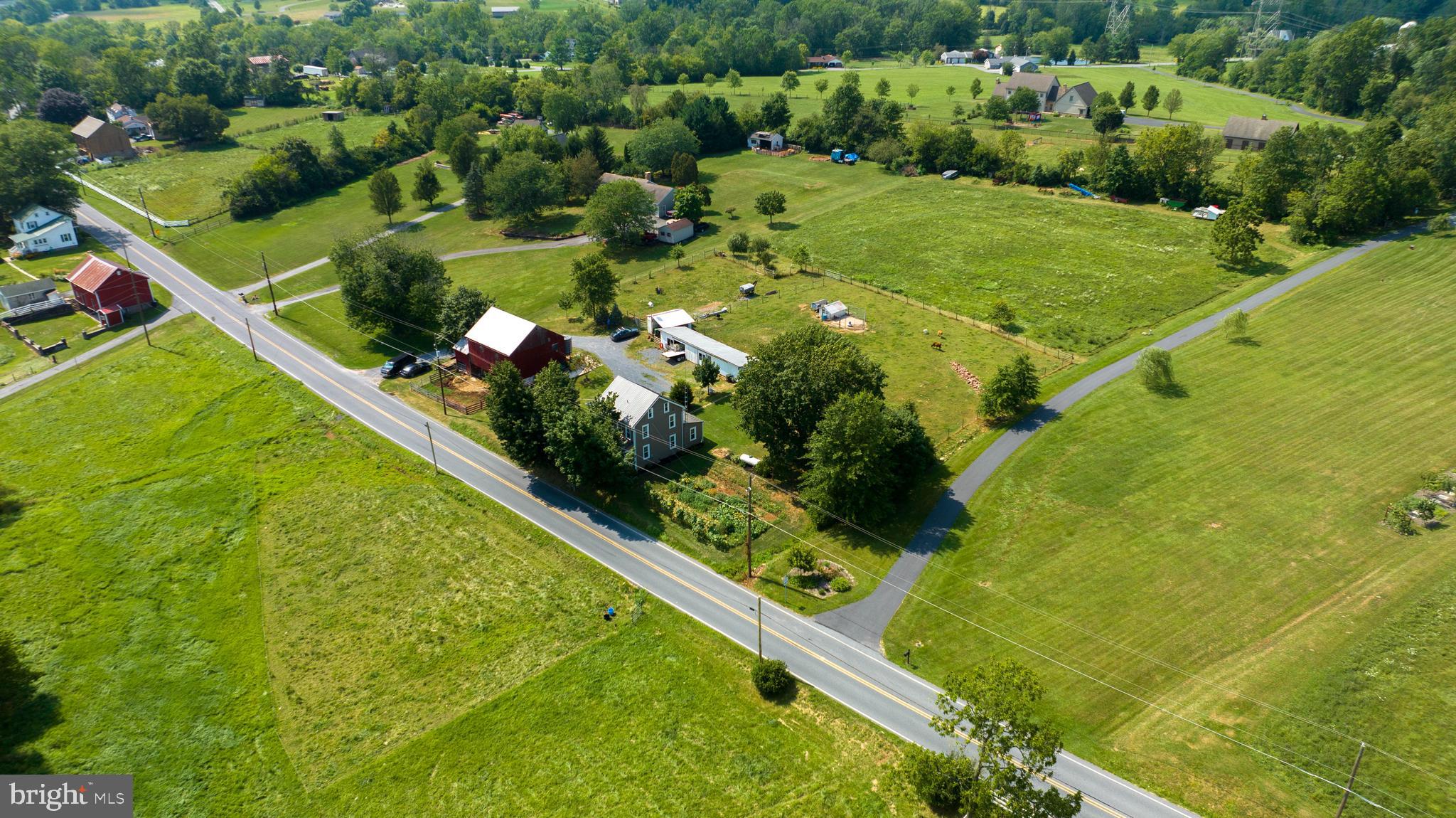 985 Smokestown Road Denver, PA 17517 - Photo 62 of 62 a view of a golf course with parking space