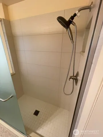 $2,800 | 15541 Palatine Avenue North, Shoreline, WA 98133