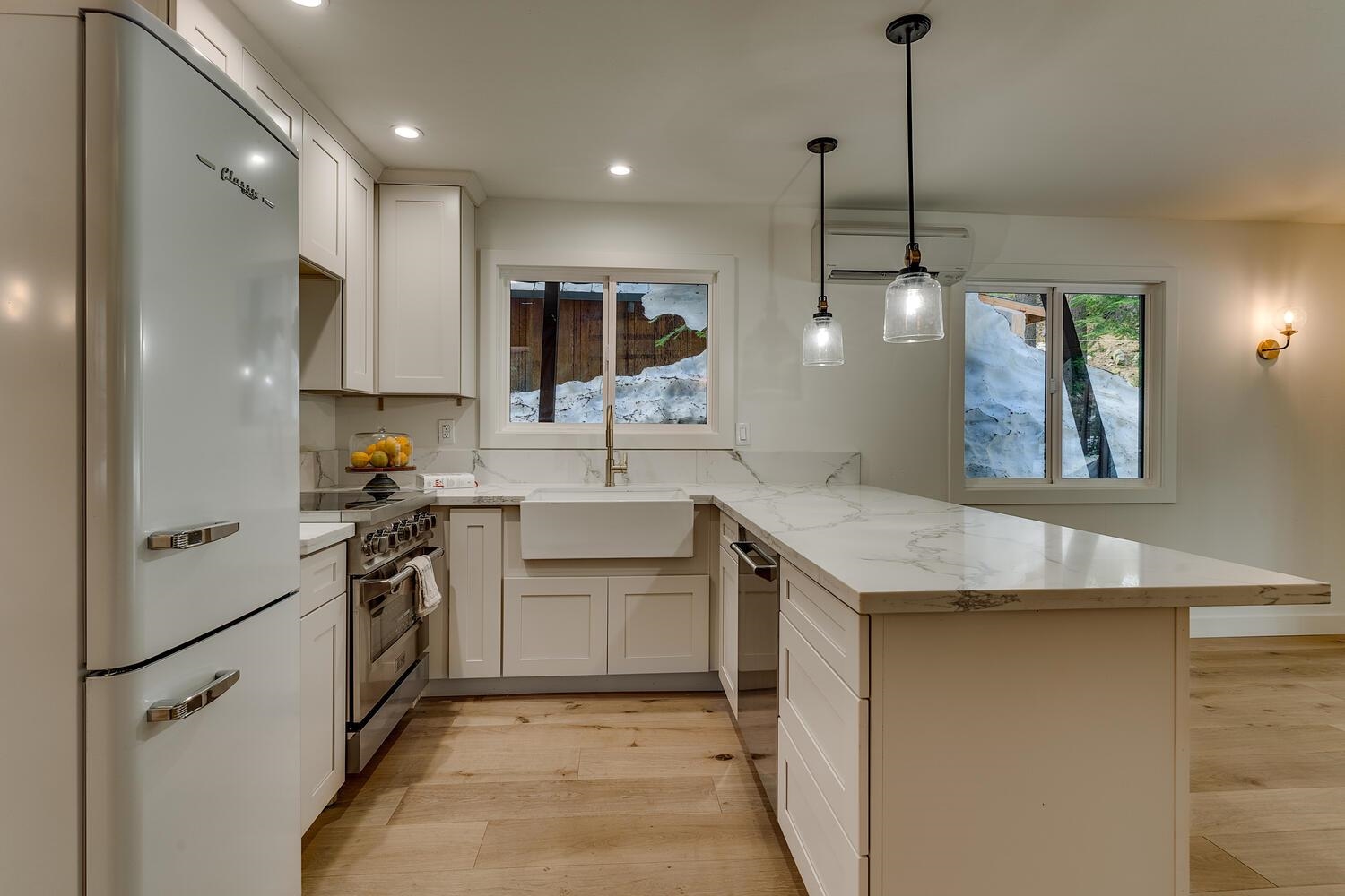 10467 Washoe Road Truckee, CA 96161 - Photo 2 of 18 Gallery Image 2