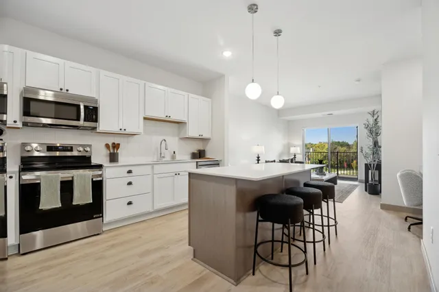 $2,145 | 7980 Rose Street, Victoria, MN 55386