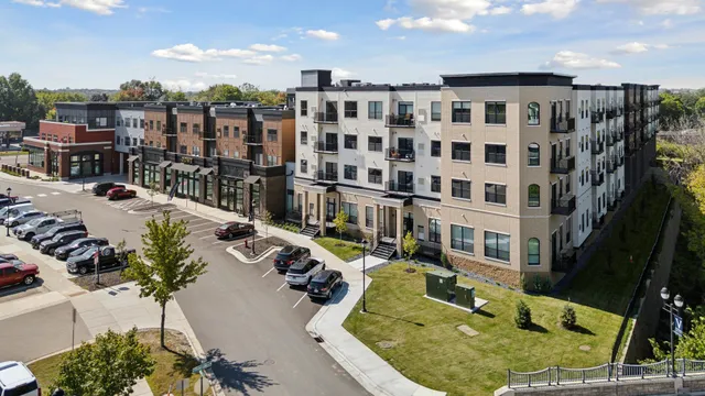 $2,145 | 7980 Rose Street, Victoria, MN 55386