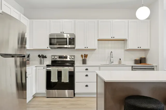 $2,145 | 7980 Rose Street, Victoria, MN 55386