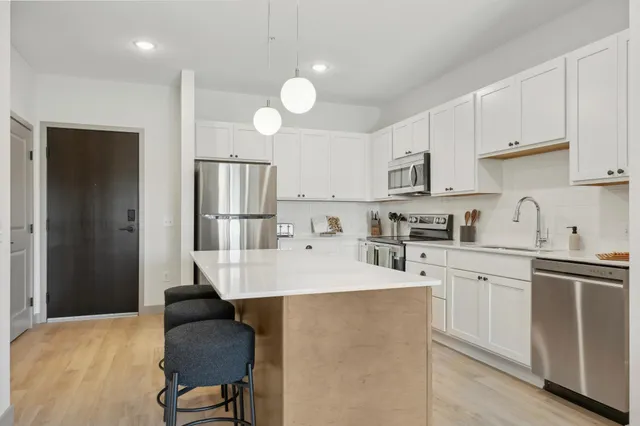 $2,145 | 7980 Rose Street, Victoria, MN 55386