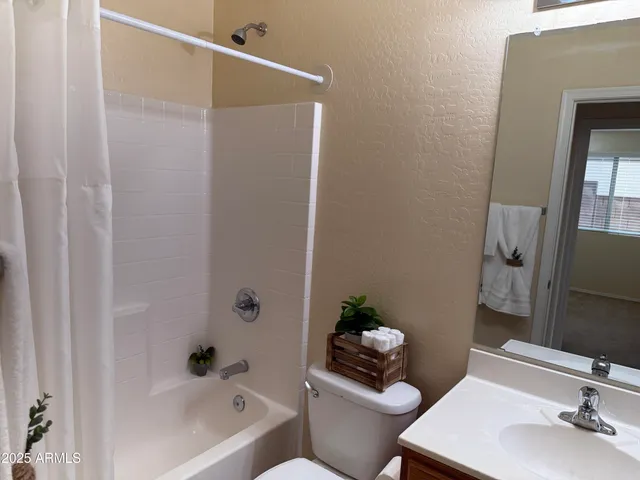 $1,600 | 2378 Greenbrier Lane, Casa Grande, AZ 85122