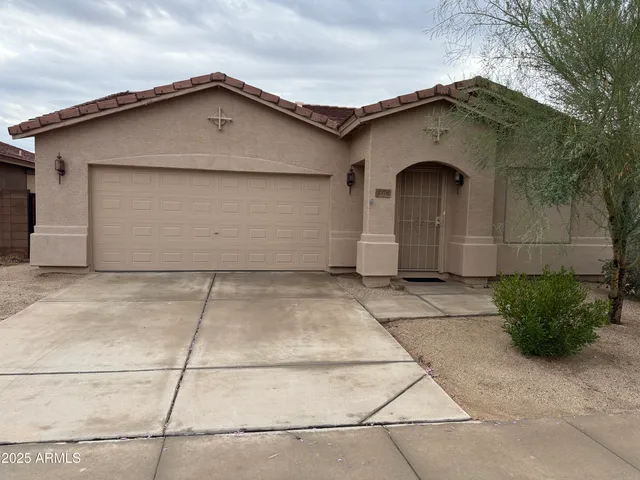 $1,600 | 2378 Greenbrier Lane, Casa Grande, AZ 85122
