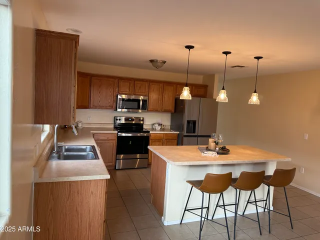 $1,600 | 2378 Greenbrier Lane, Casa Grande, AZ 85122