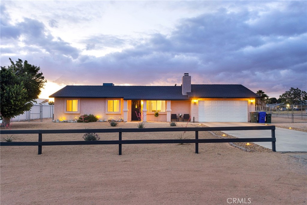 22672 El Centro Road Apple Valley, CA 92307 - Photo 1 of 42 night view