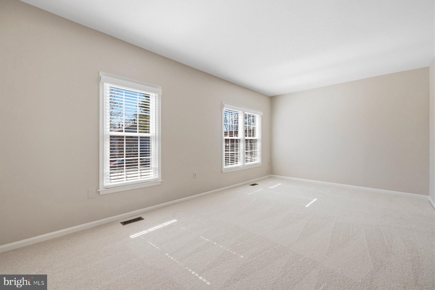 5539 Ridgeton Hill Court Fairfax, VA 22032 - Photo 11 of 33 Gallery Image 11