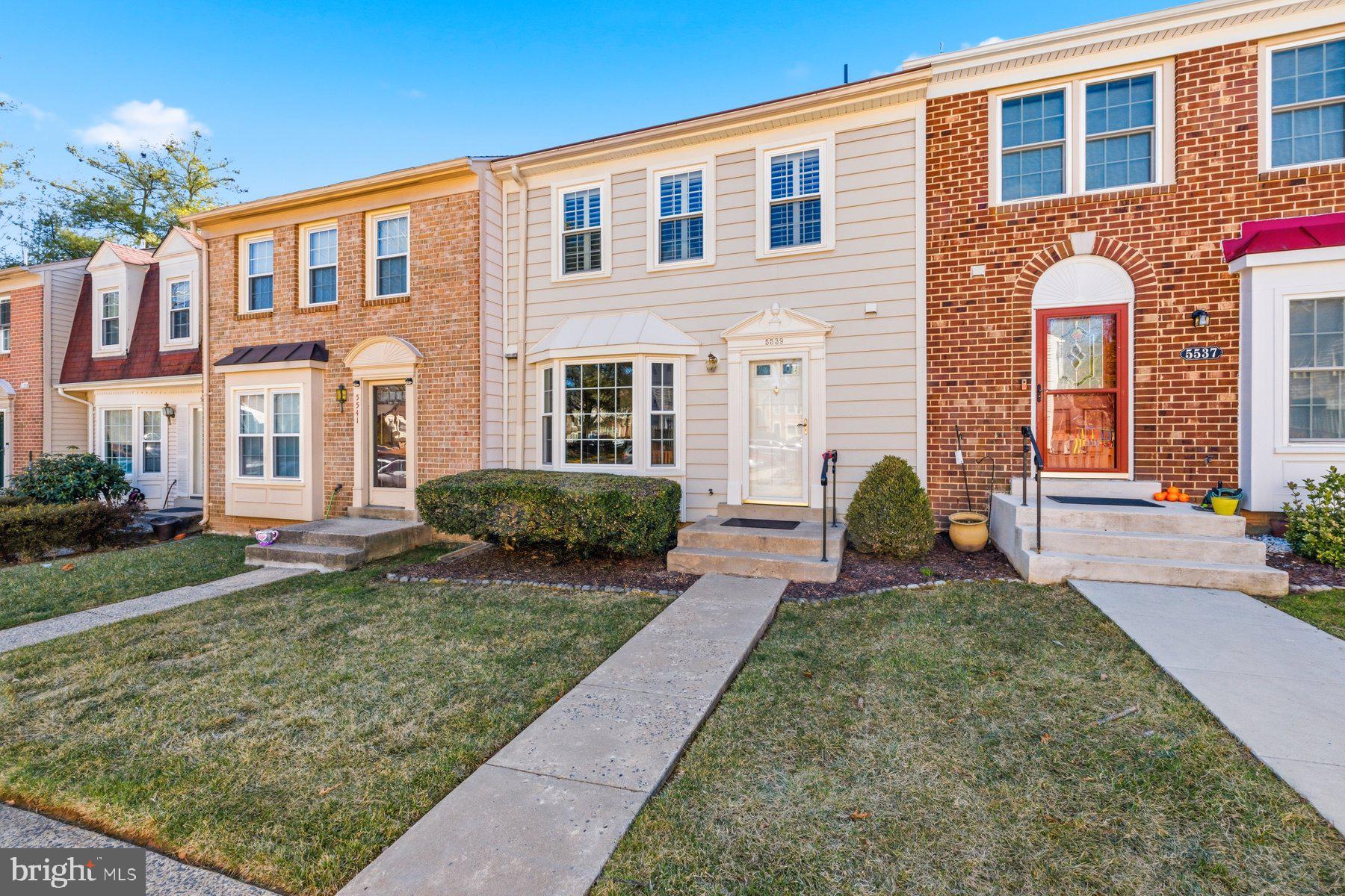 5539 Ridgeton Hill Court Fairfax, VA 22032 - Photo 2 of 33 Gallery Image 2