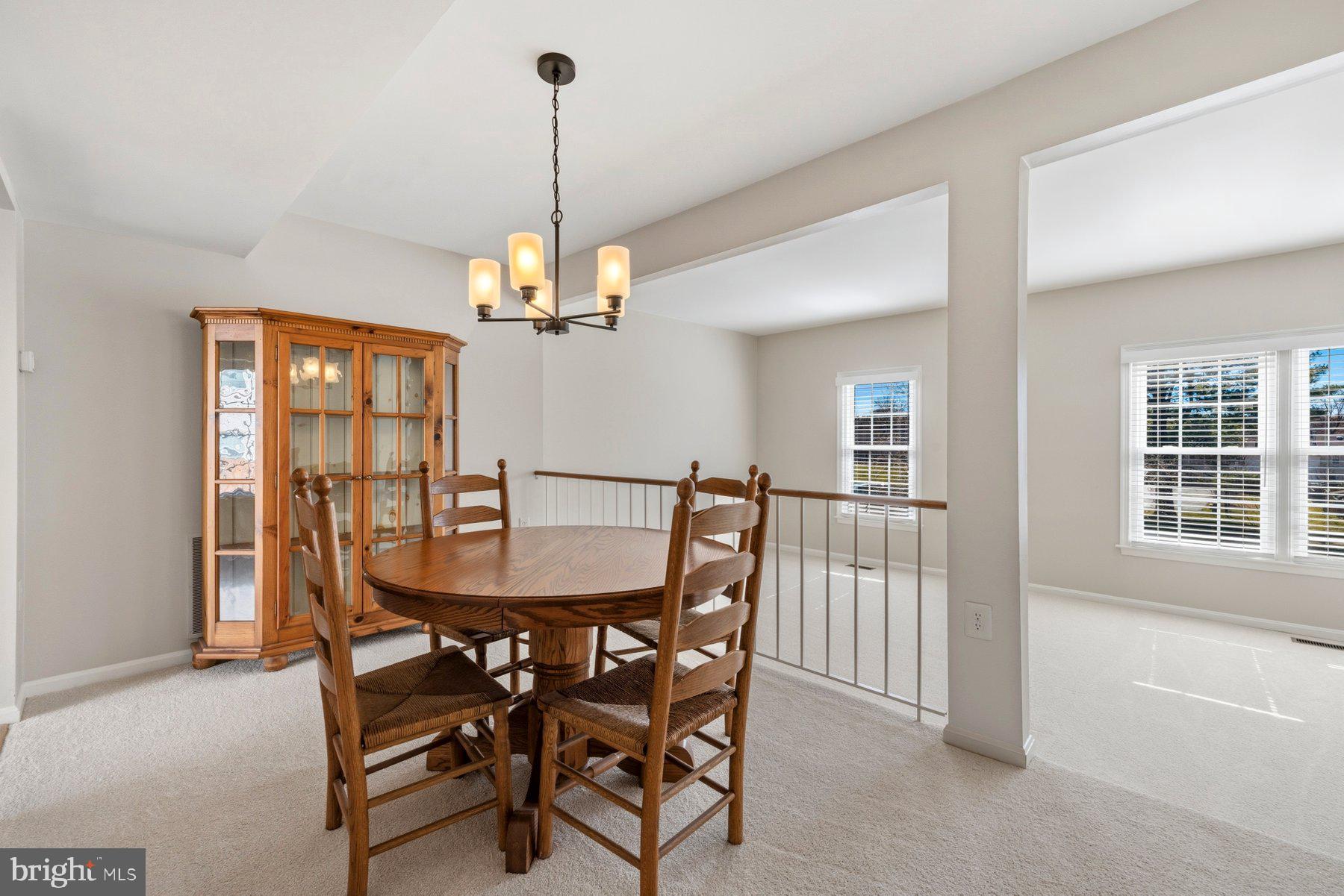 5539 Ridgeton Hill Court Fairfax, VA 22032 - Photo 9 of 33 Gallery Image 9