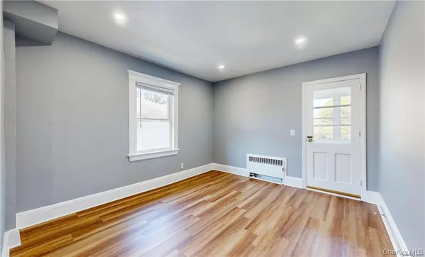 $1,298,000 | 386 Mulry Lane, Lawrence, NY 11559