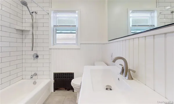 $1,298,000 | 386 Mulry Lane, Lawrence, NY 11559