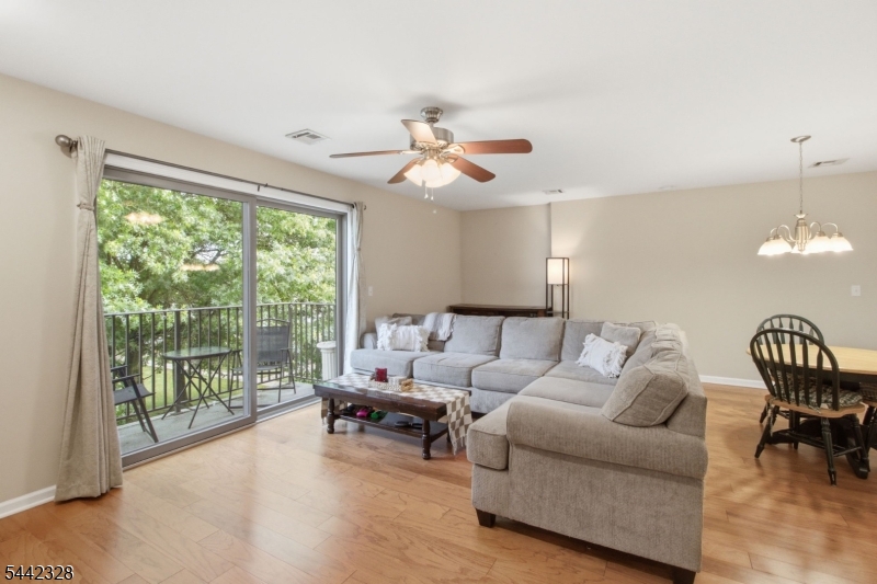 9 Sam Bonnell Drive, Unit 9 Clinton, NJ 08809 - Photo 7 of 30