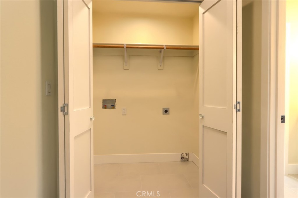 3181 B Triangle Park Road Mariposa, CA 95338 - Photo 31 of 44 Upstairs Laundry closet