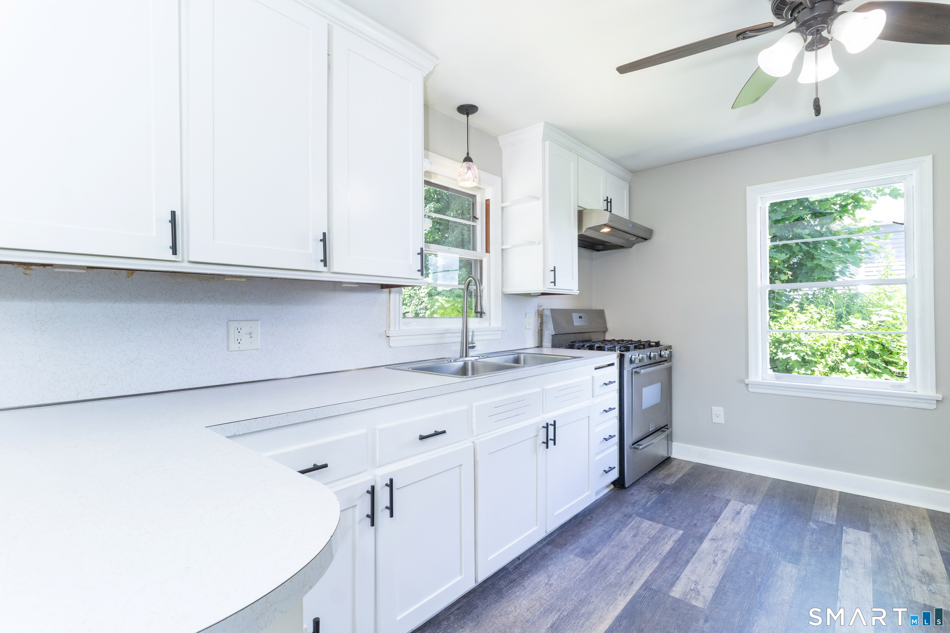 69 Spring Garden Avenue Waterbury, CT 06708 - Photo 7 of 33