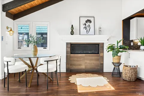 $1,795,000 | 53 Issaquah Dock, Sausalito, CA 94965