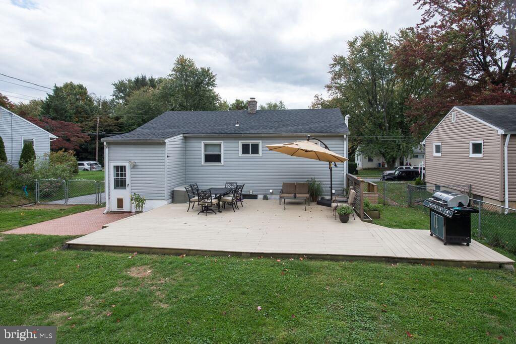 34 Wengate Road Owings Mills, MD 21117 - Photo 4 of 12 Nice patio/deck