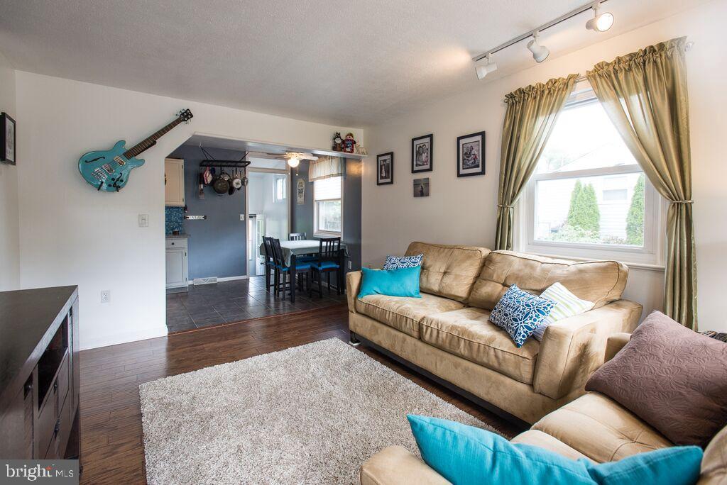 34 Wengate Road Owings Mills, MD 21117 - Photo 8 of 12 Gallery Image 8