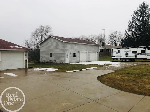3029 Vincent Road North Street, MI 48049 - Photo 13 of 62 50032298-12.JPG