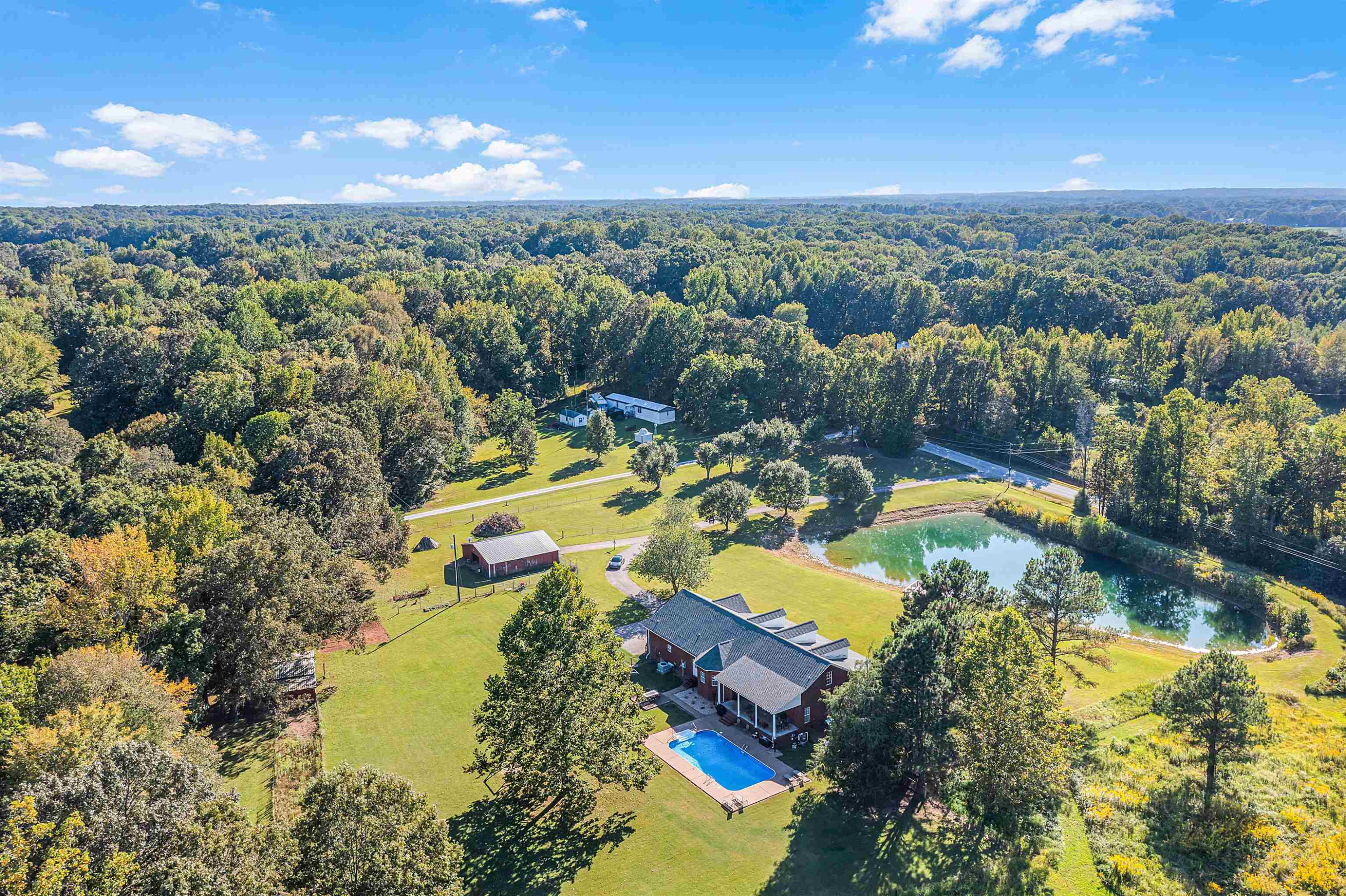 400 Hughes Road East Jackson, TN 38305 - Photo 2 of 36 a view of a city