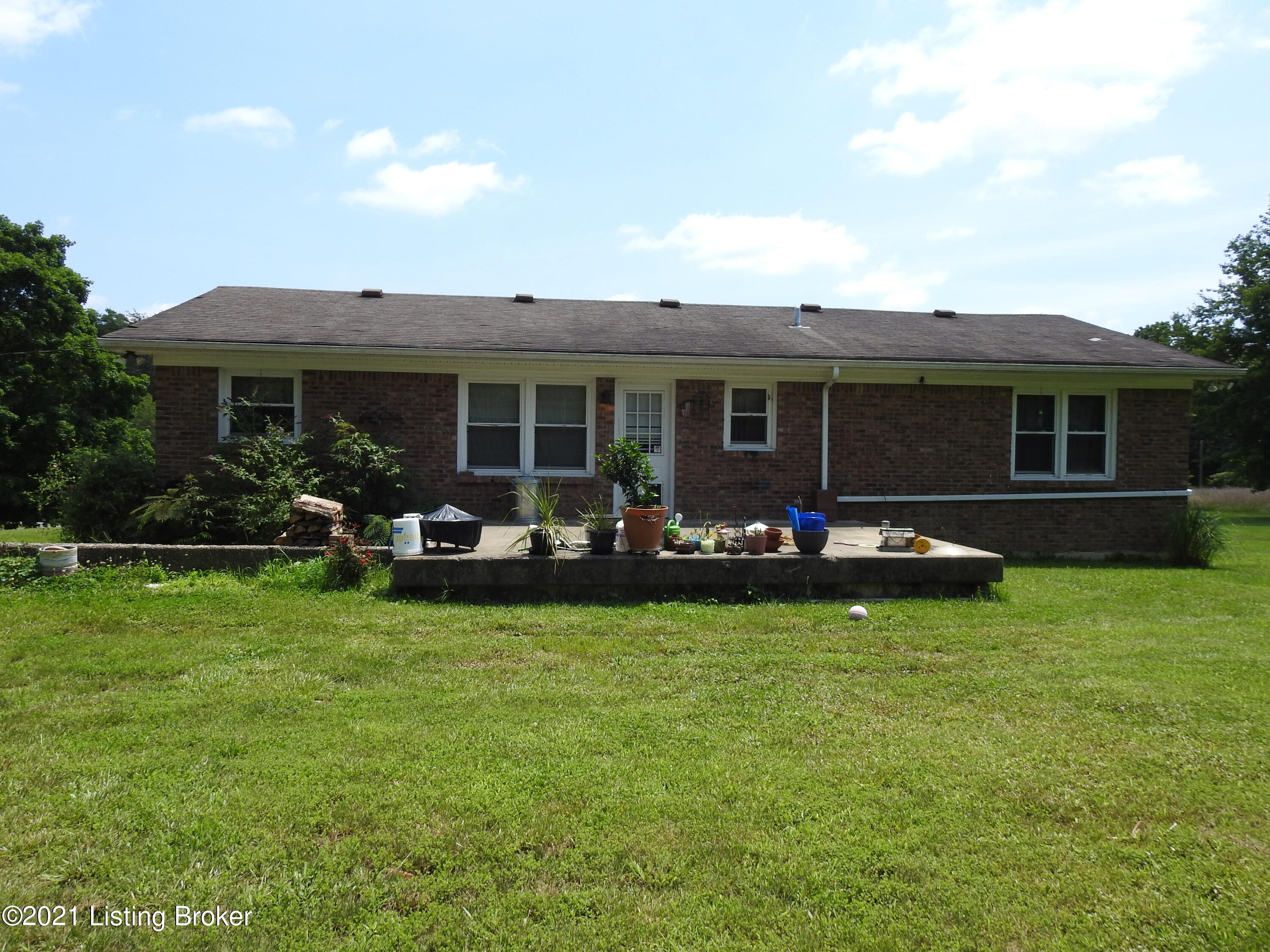 1461 Collings Hill Road Lebanon Junction, KY 40150 - Photo 32 of 49 DSCN5086