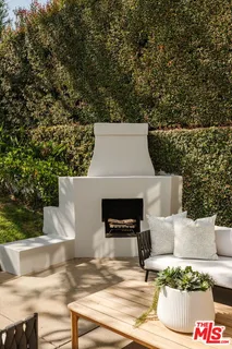 $3,895,000 | 251 Tavistock Avenue, Los Angeles, CA 90049