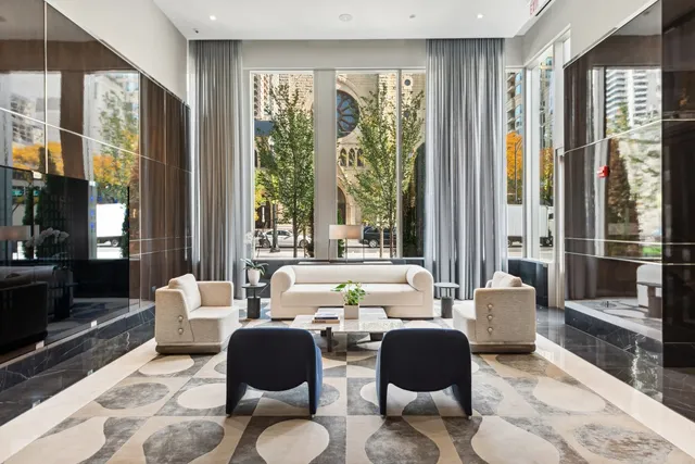 $8,250,000 | 14 West Superior Street, Unit 7000, Chicago, IL 60654