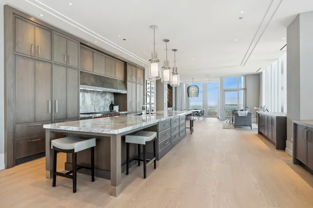 $8,250,000 | 14 West Superior Street, Unit 7000, Chicago, IL 60654