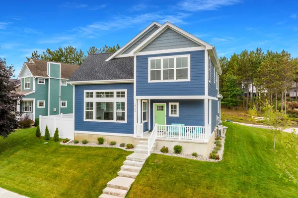$940,000 | 10708 Shrewbury Road, Traverse City, MI 49684
