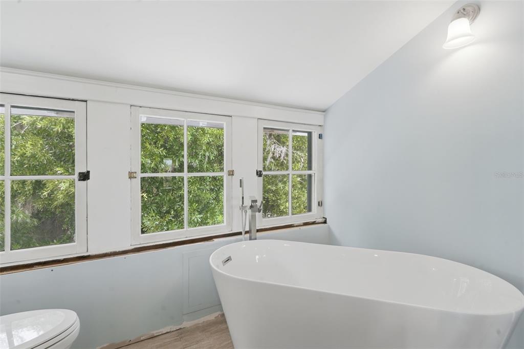 318 Colonial Court DeLand, FL 32720 - Photo 30 of 41