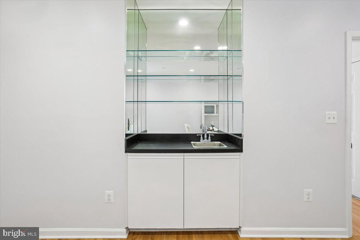 6113 Goldtree Way Bethesda, MD 20817 - Photo 27 of 75
