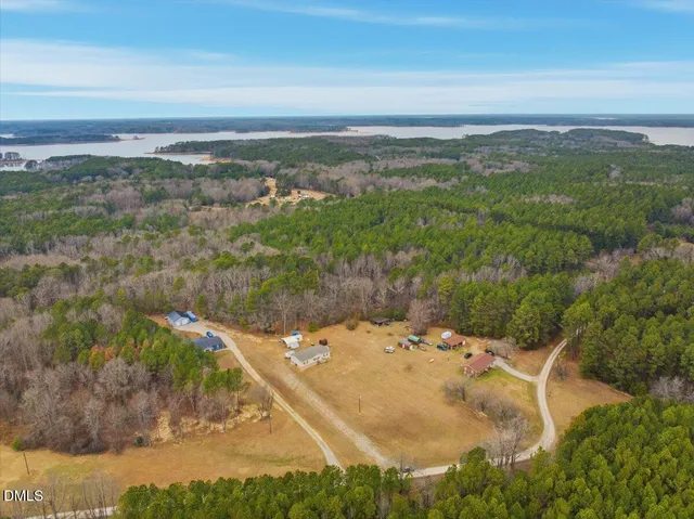 $350,000 | 152 Leisure Lane, Manson, NC 27553