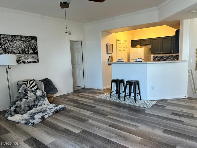 $275,000 | 5855 Valley Drive, Unit 2092, North Las Vegas, NV 89031