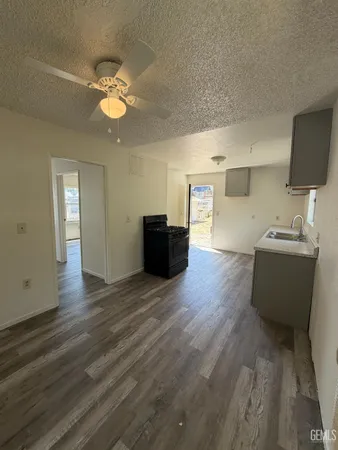$225,000 | Undisclosed Address, Taft, CA 93268