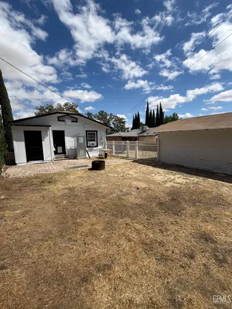 $225,000 | Undisclosed Address, Taft, CA 93268