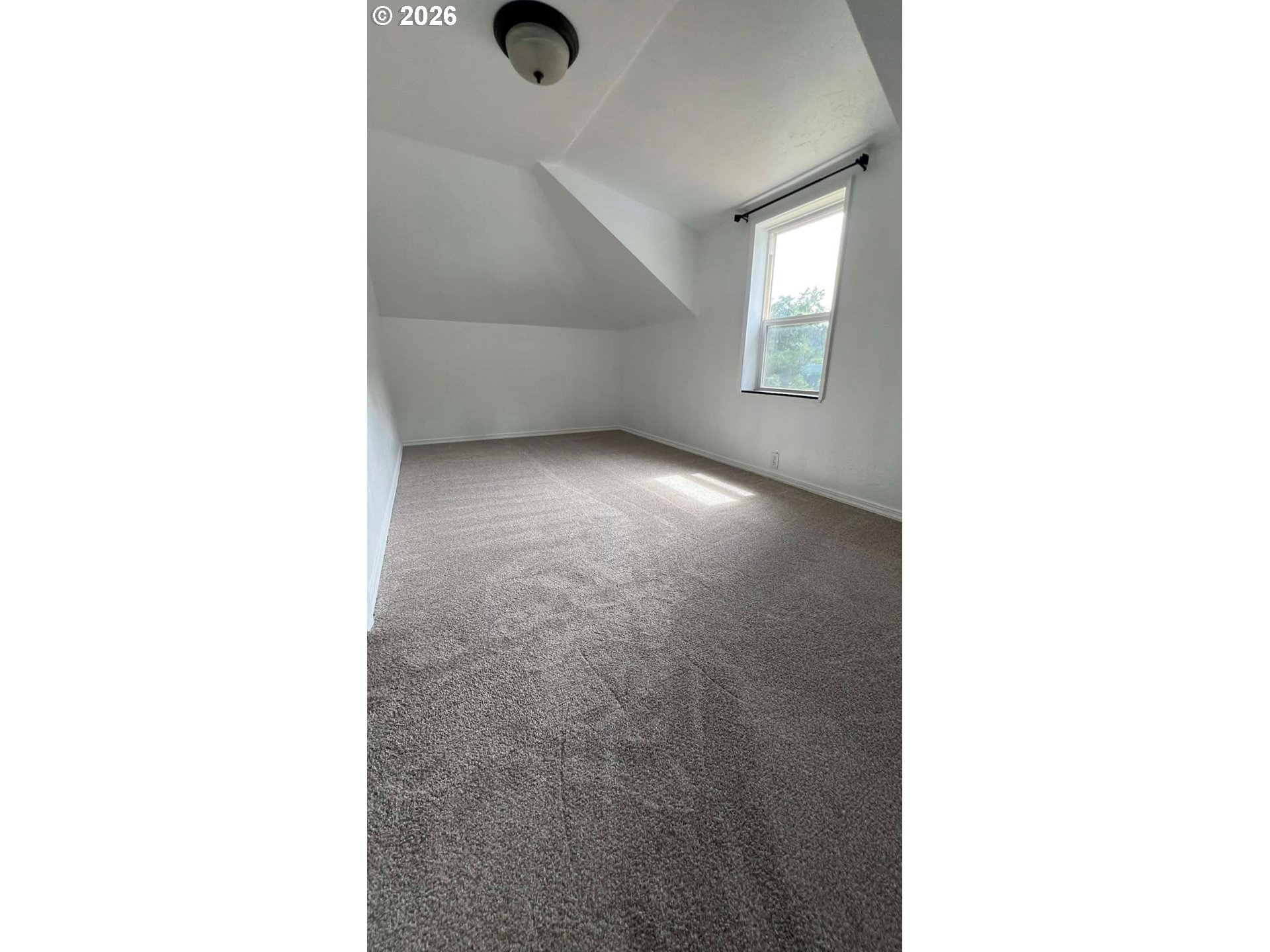 9060 Azalea-Glen Road Glendale, OR 97442 - Photo 14 of 16