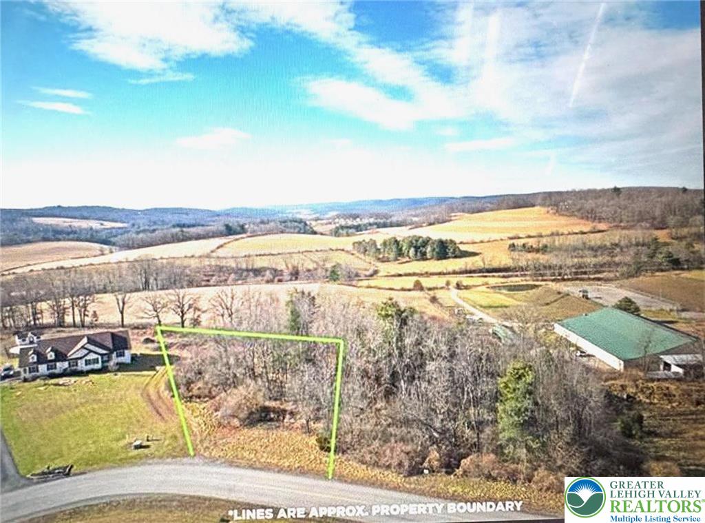 16 Ricks Road New Ringgold, PA 17960 - Photo 3 of 15 a view of an ocean and beach