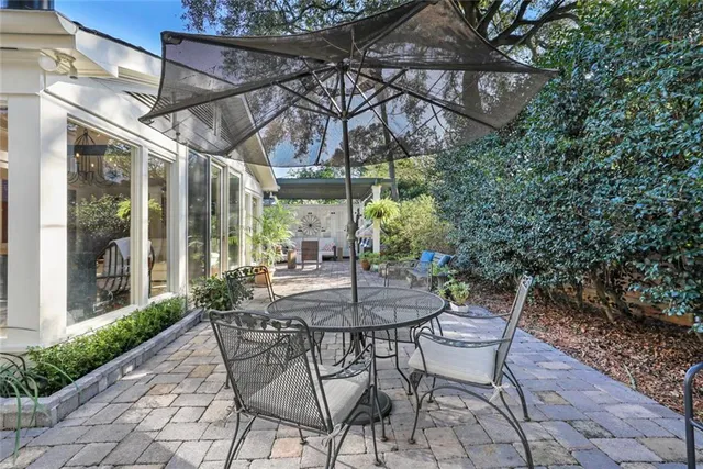 $1,297,000 | 516 Betz Place, Metairie, LA 70005