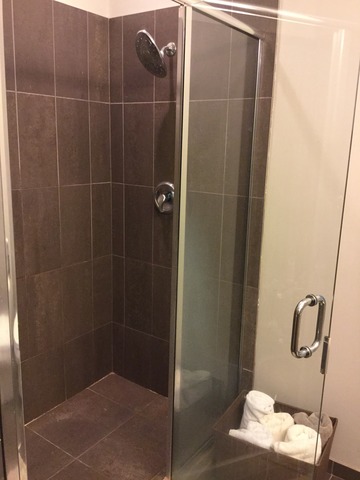 663 West Barry Avenue, Unit 2D Chicago, IL 60657 - Photo 8 of 12