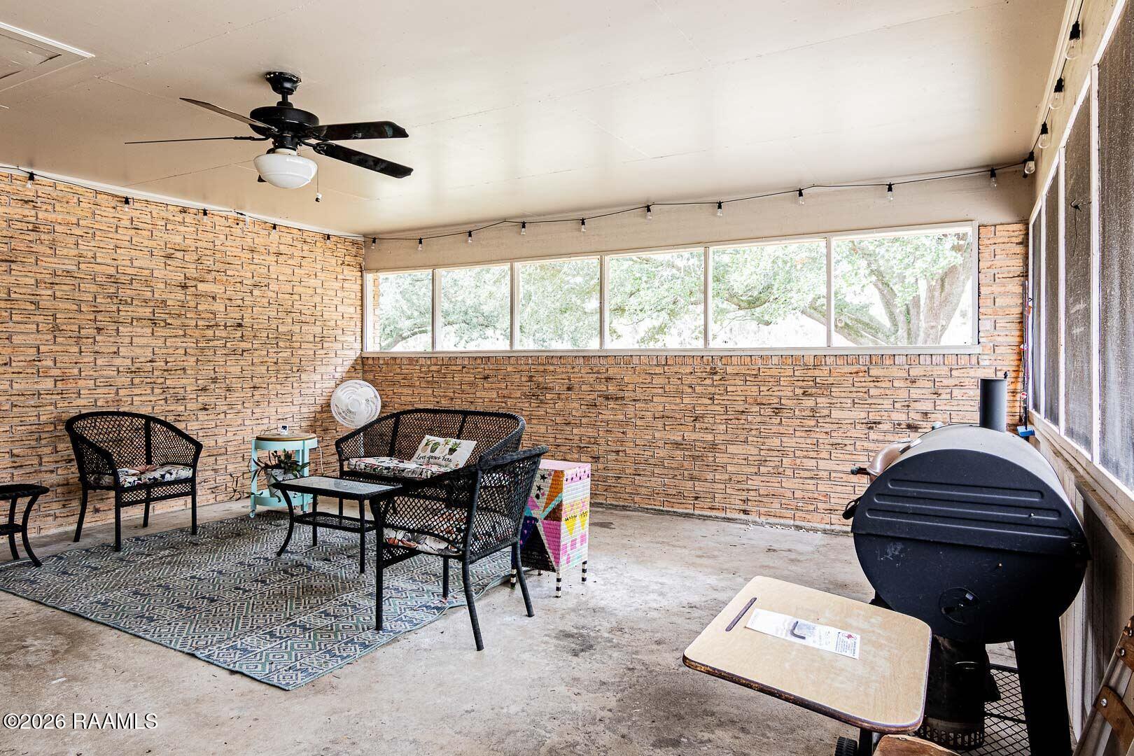 1055 Eddie Ray Road Breaux Bridge, LA 70517 - Photo 4 of 26 2-web-or-mls-4Y6A8003-HDR