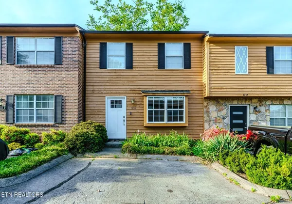 $269,000 | 1216 Crest Brook Drive, Knoxville, TN 37923