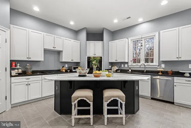 $6,900 | 2520 Stone Cliff Drive, Baltimore, MD 21209