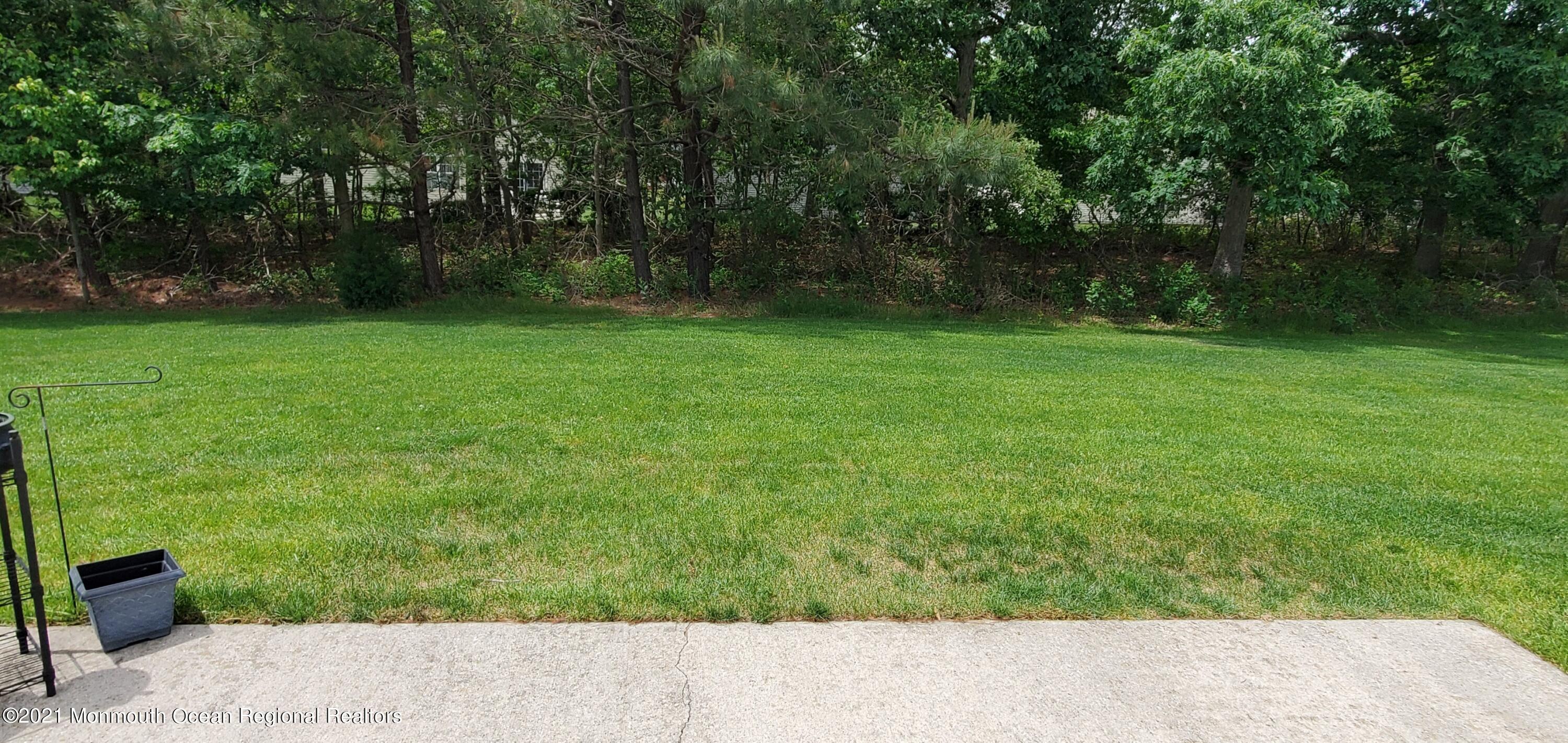 16 Ridgemont Lane Whiting, NJ 08759 - Photo 4 of 16 F0E9CDDF-9344-4A13-8791-EADF1FD7DEF4