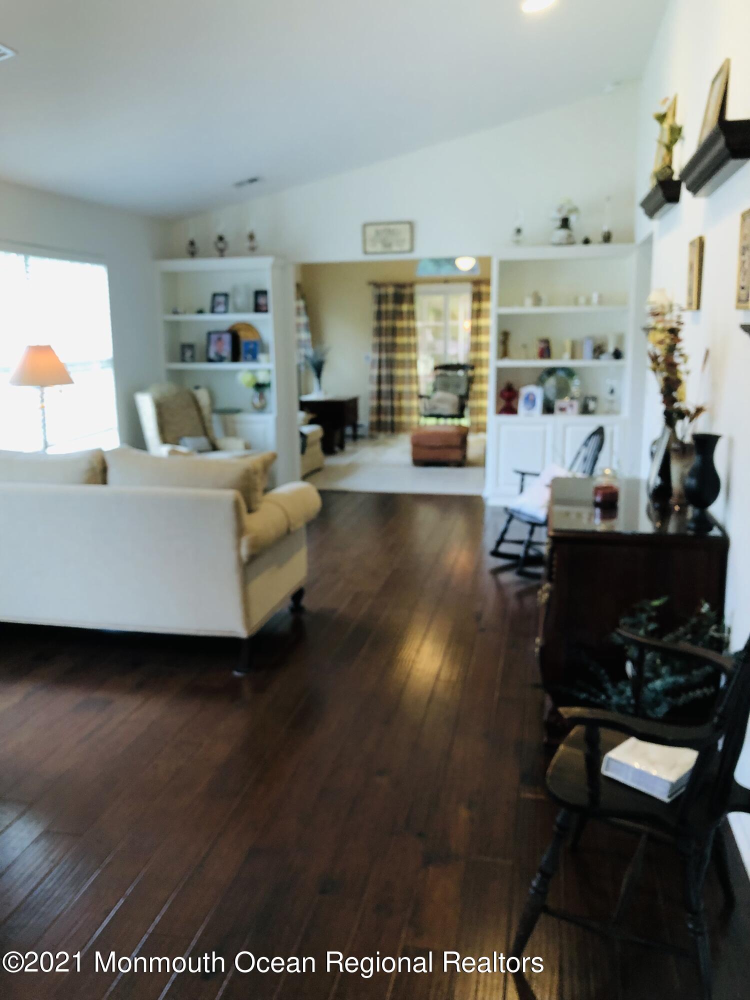 16 Ridgemont Lane Whiting, NJ 08759 - Photo 5 of 16 F31A6CB7-A280-4B13-A8F4-F3B7E5B279CA